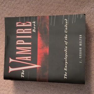 The Vampire Book: The Encyclopedia of the Undead 852 Pages J. Gordon Melton